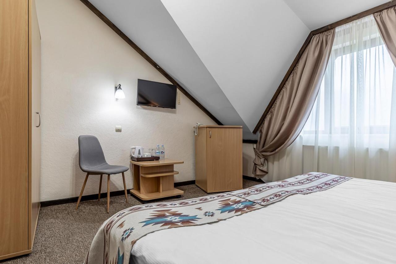 Zahar Berkut Hotel Slavske Exterior photo