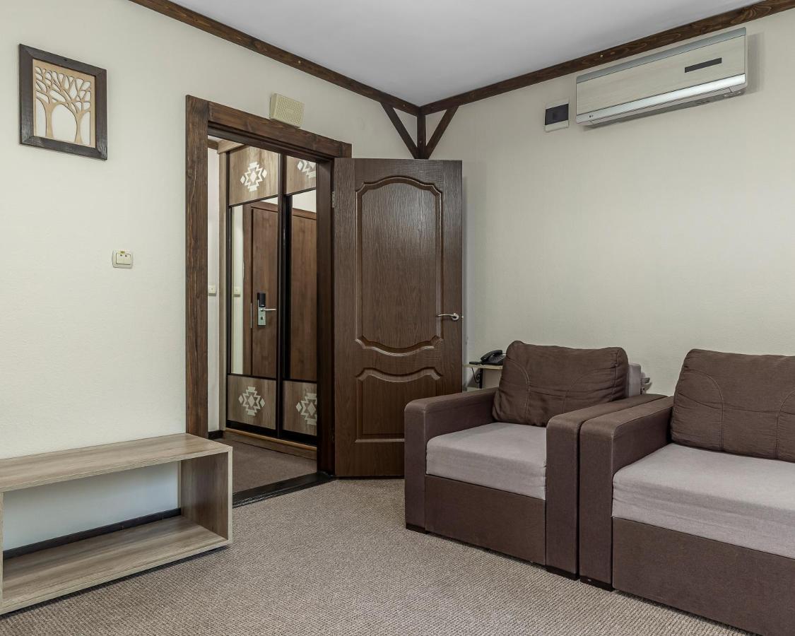 Zahar Berkut Hotel Slavske Exterior photo