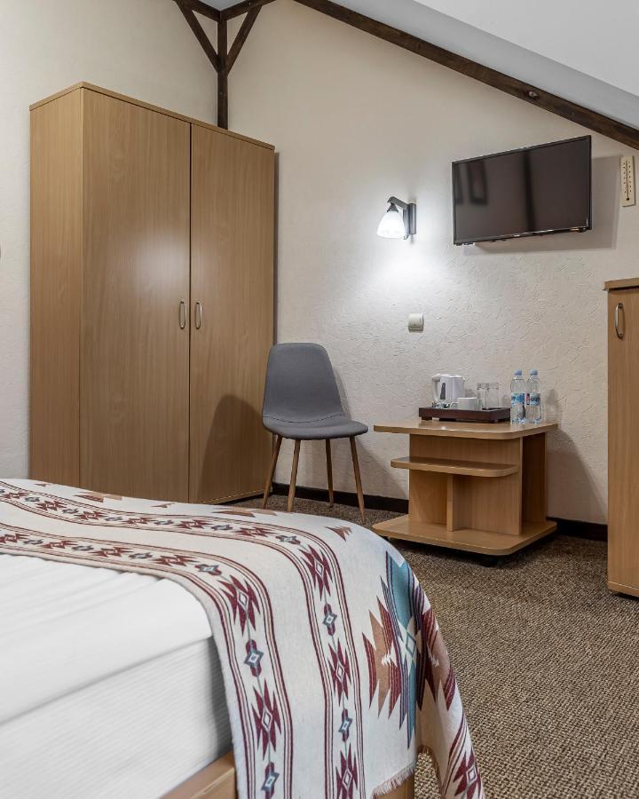 Zahar Berkut Hotel Slavske Exterior photo